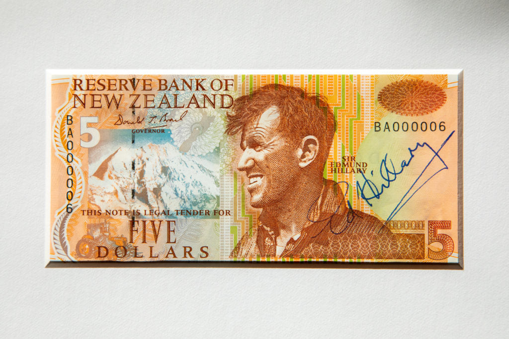 $5 Note Signed by Sir Edmund Hillary